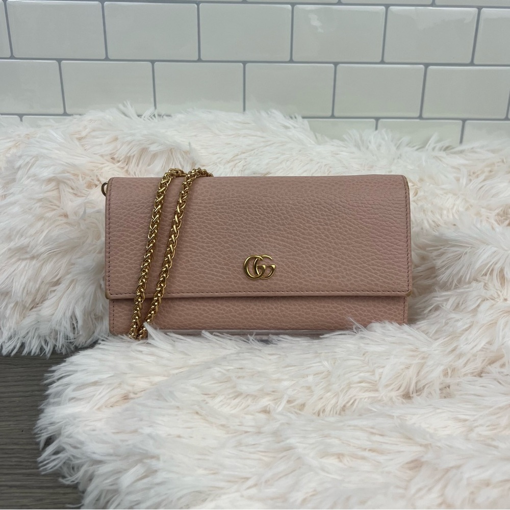 Gucci Pink Pebbled Leather Marmont Continental Flap Wallet with Chain